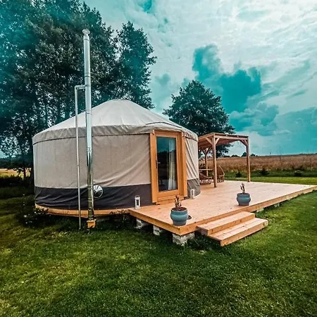 Jurty Glamping Hotel Gostynin Exterior photo