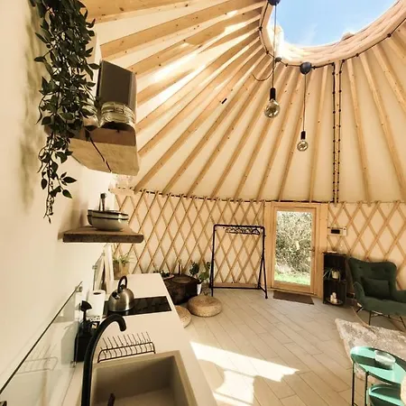 Jurty Glamping Hotel Gostynin Exterior photo