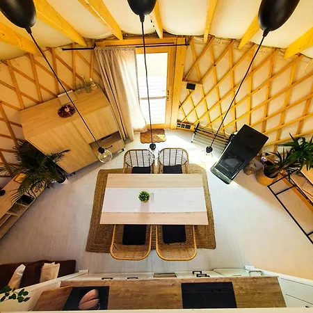 Jurty Glamping Hotel Gostynin Exterior photo