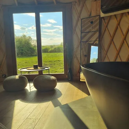 Jurty Glamping Hotel Gostynin Exterior photo