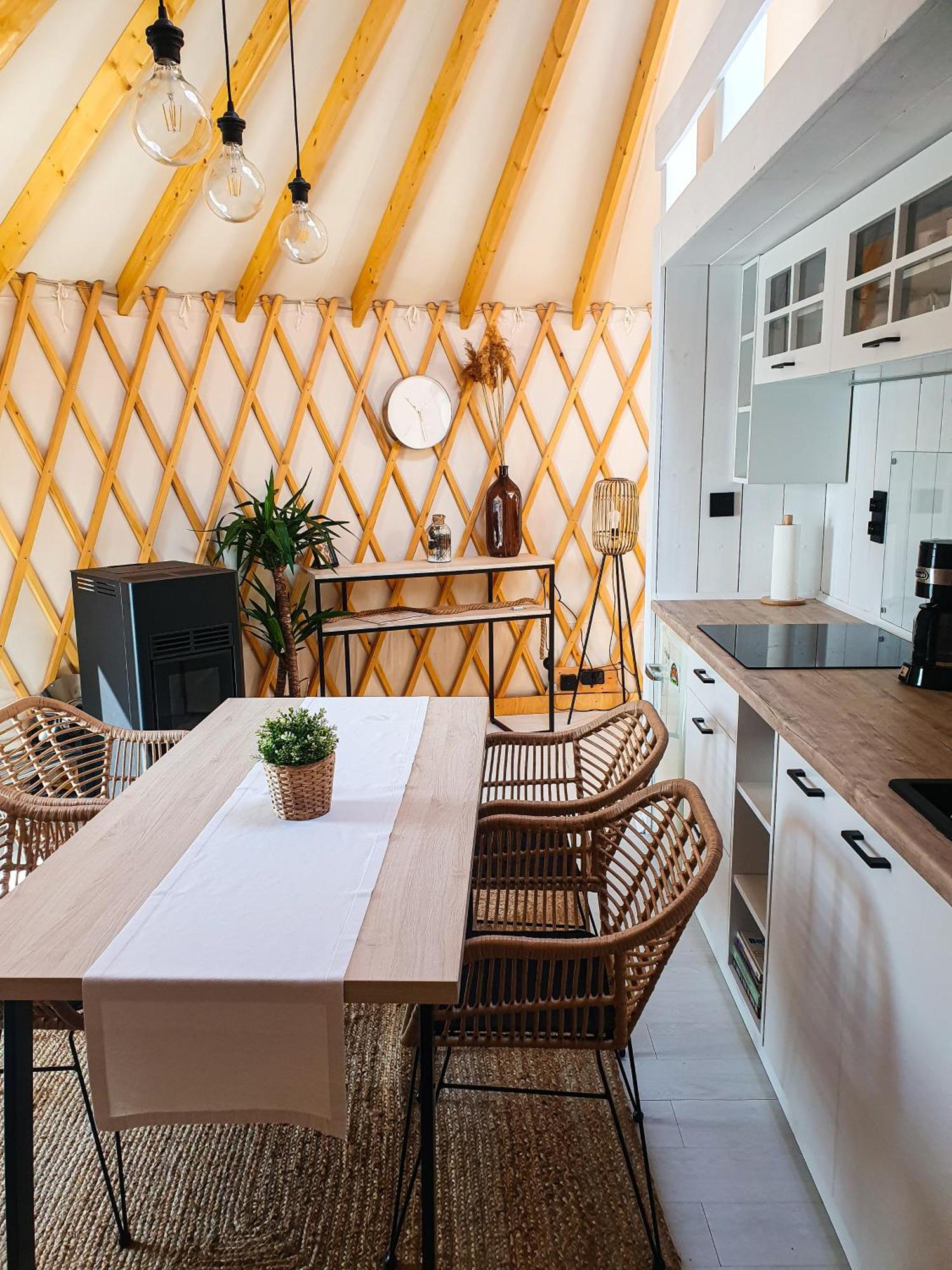 Jurty Glamping Campo de lujo *