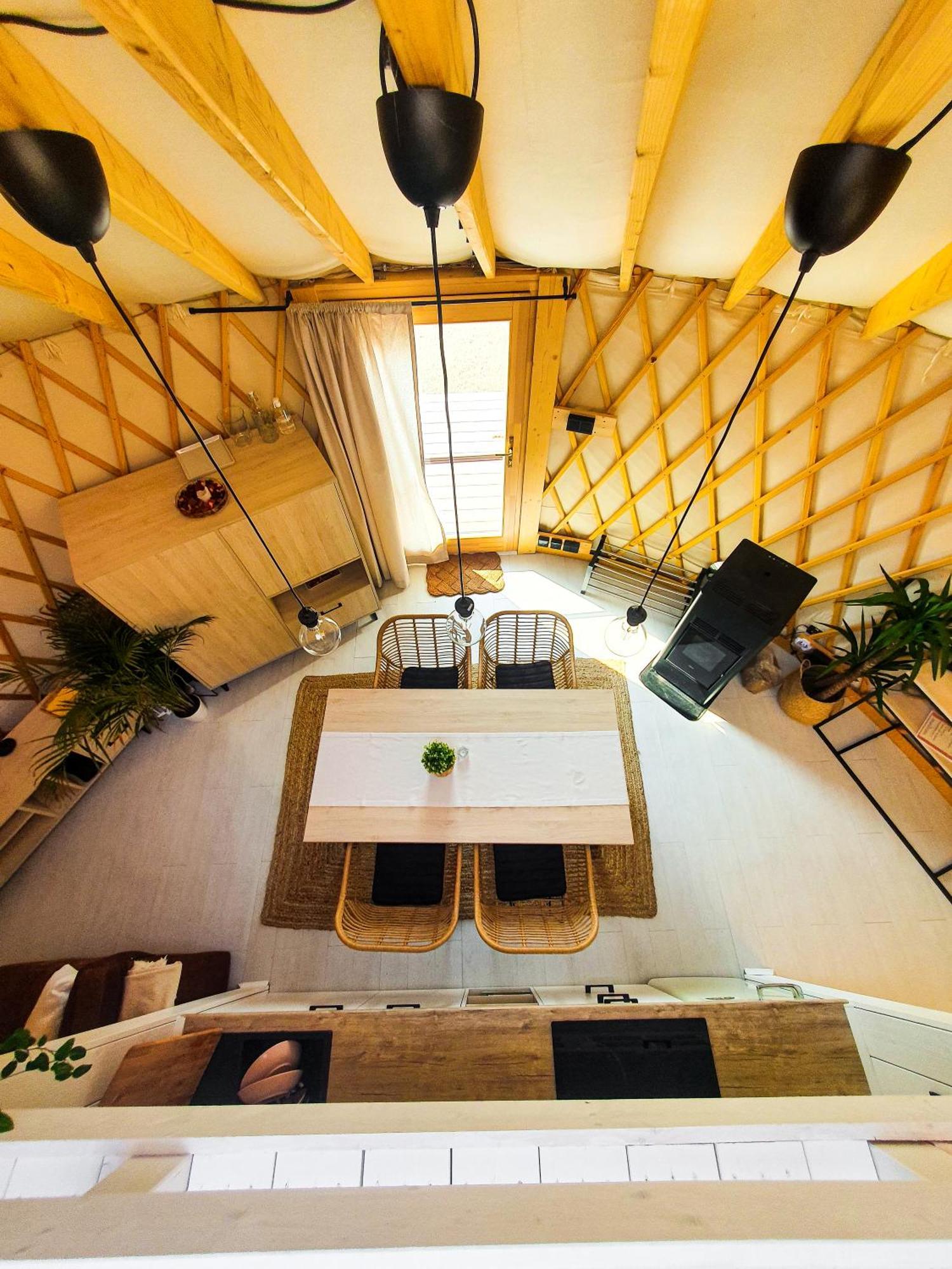 Jurty Glamping Luxuszelt Gostynin