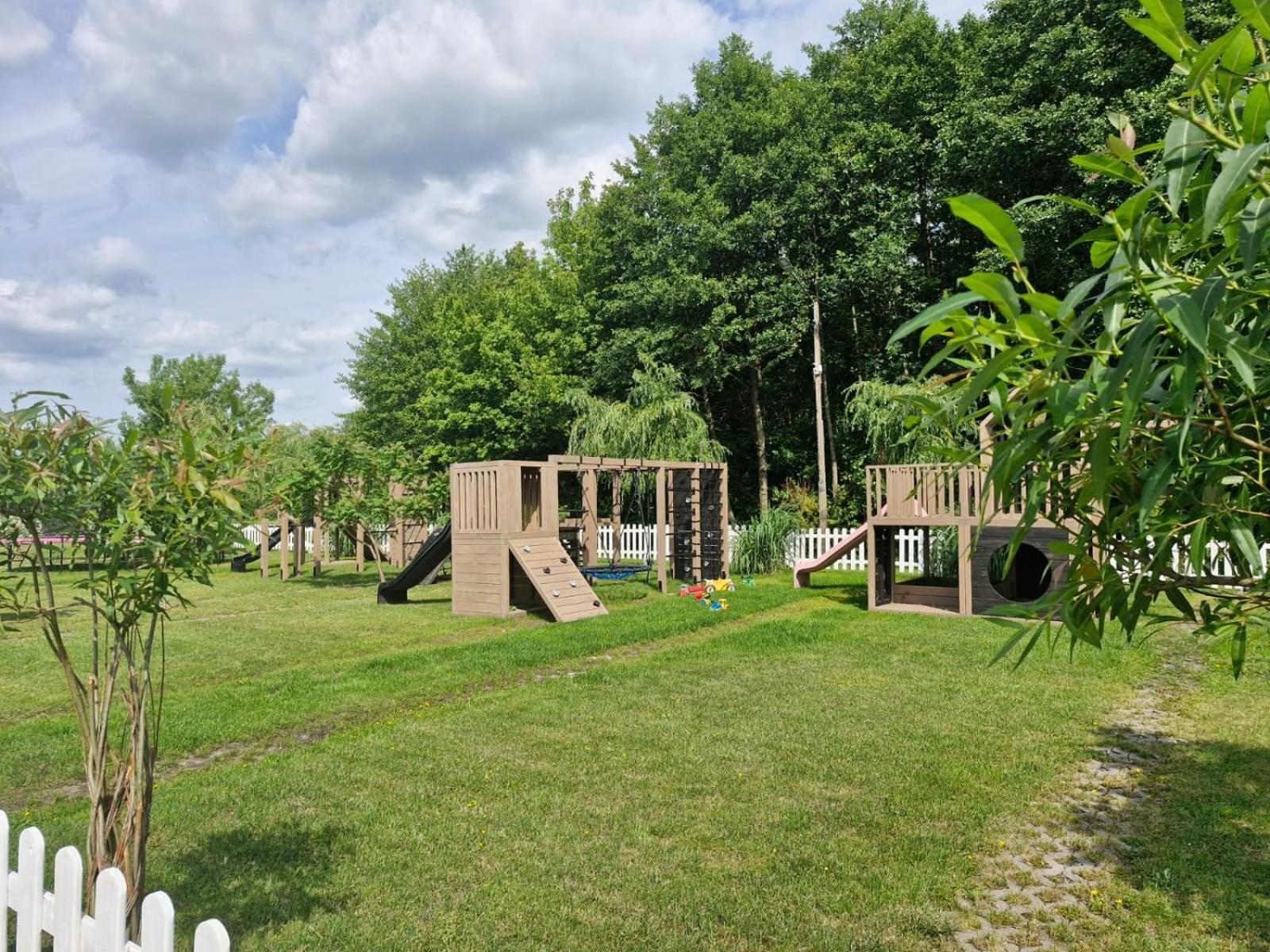 Campo de lujo Jurty Glamping *